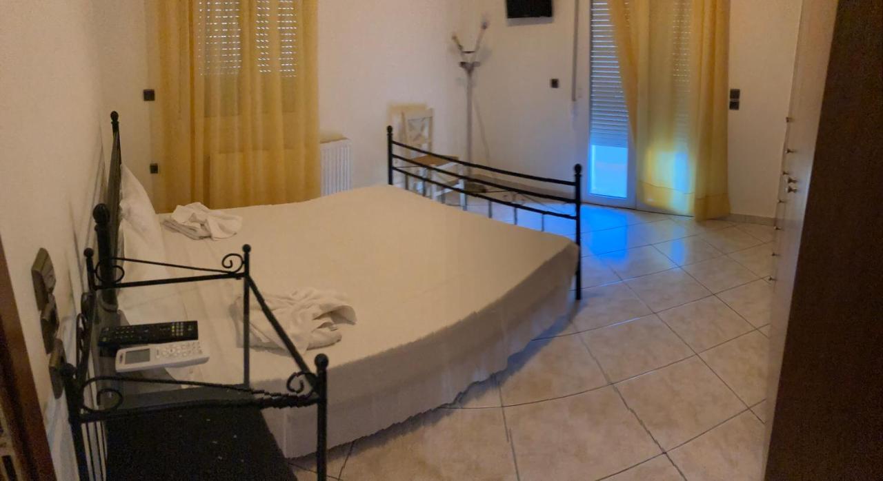 Mavros Molos Beach Rooms Kíssamos Exterior foto