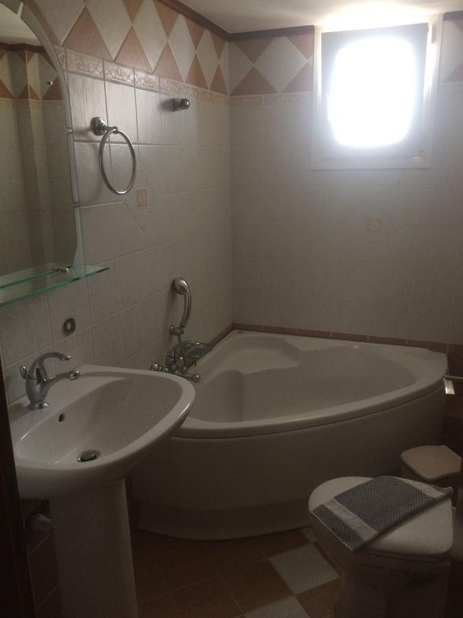 Mavros Molos Beach Rooms Kíssamos Exterior foto