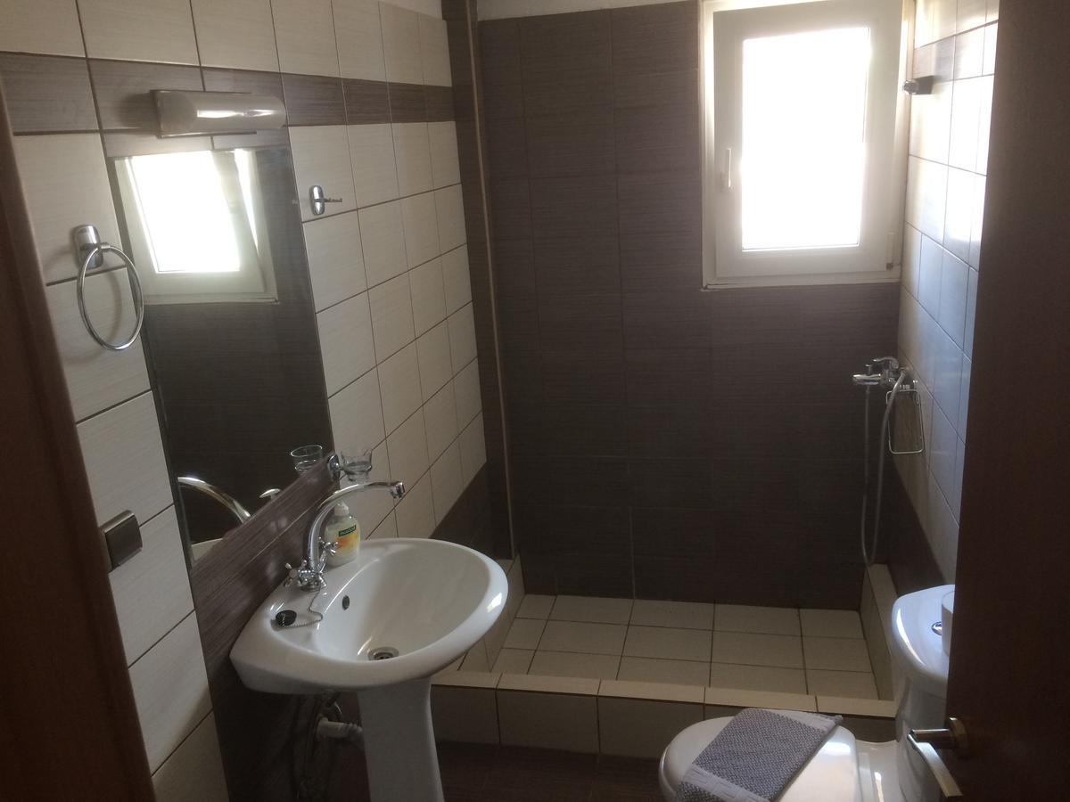Mavros Molos Beach Rooms Kíssamos Exterior foto